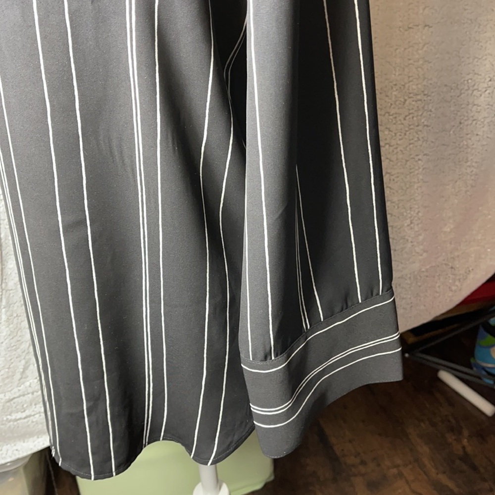 Ann Taylor - Picture 6 of 11